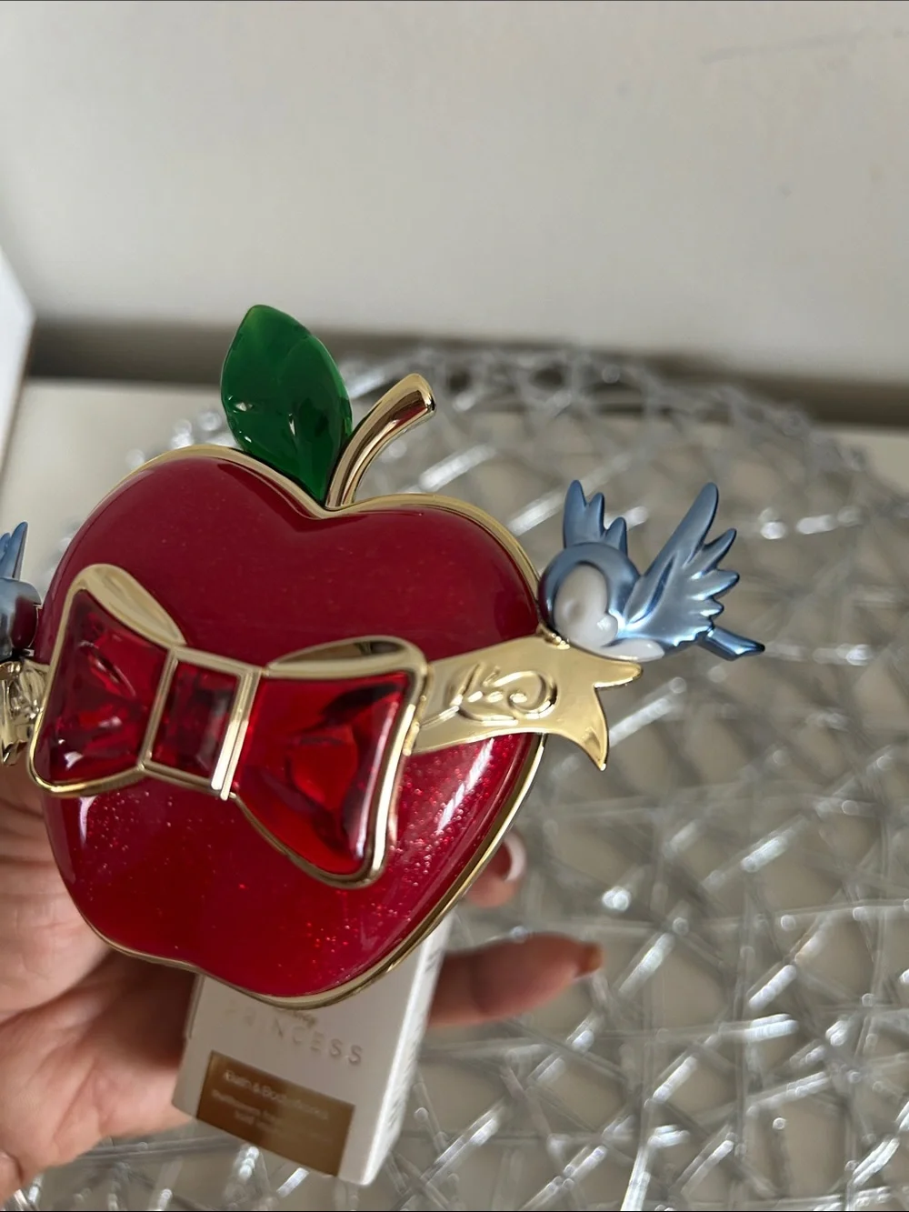 Bath & Body Works Disney Princess SNOW WHITE Red Apple Wallflower Plug